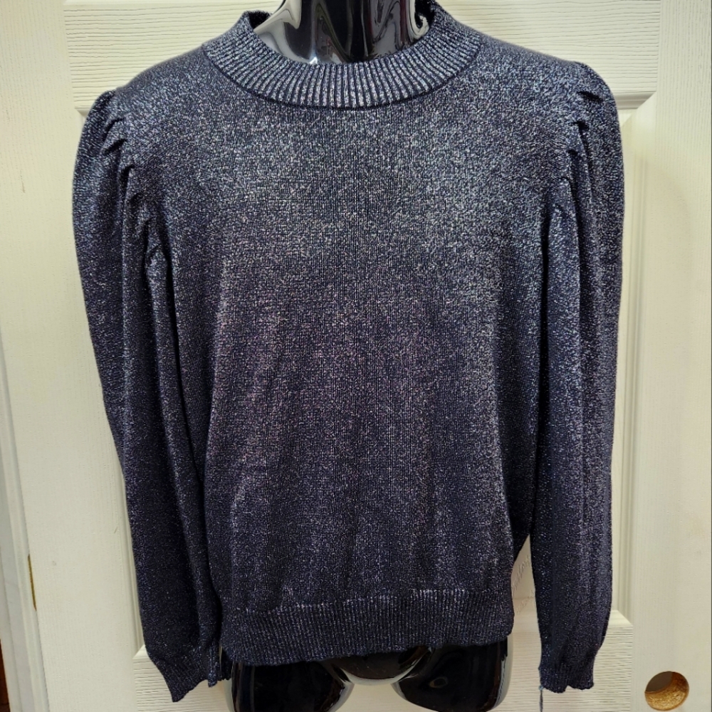 Liz Claiborne long sleeve top